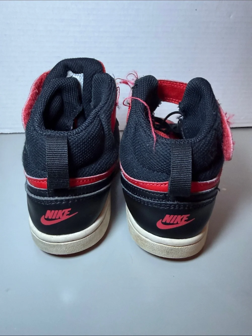 Nike Court Borough Mid 2 Kids Sneakers Size 1.5 Black Red